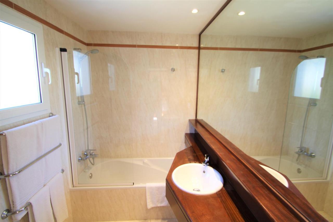 Apartaments Talayot Cala'N Blanes  ภายนอก รูปภาพ